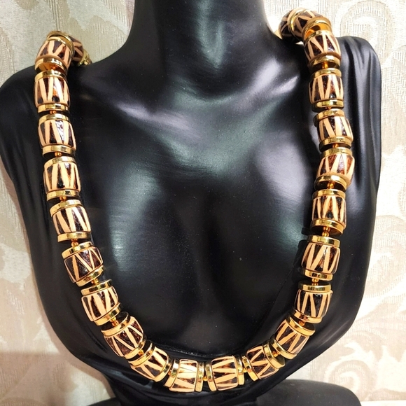 RARE Vintage 80s KENNETH JAY LANE Chunky Geometric Barrel Necklace Gold & Brown - Picture 1 of 13